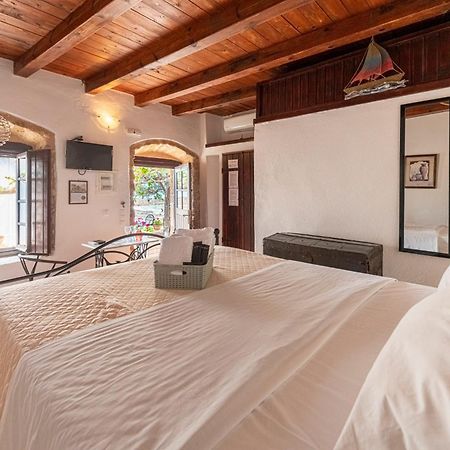 Guesthouse Kellia Monemvasía الغرفة الصورة