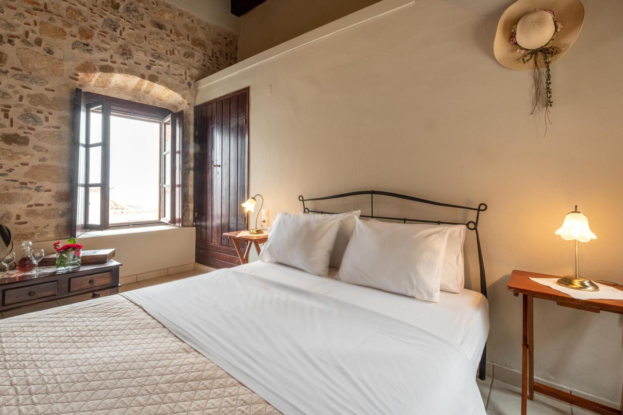 Guesthouse Kellia Monemvasía الغرفة الصورة