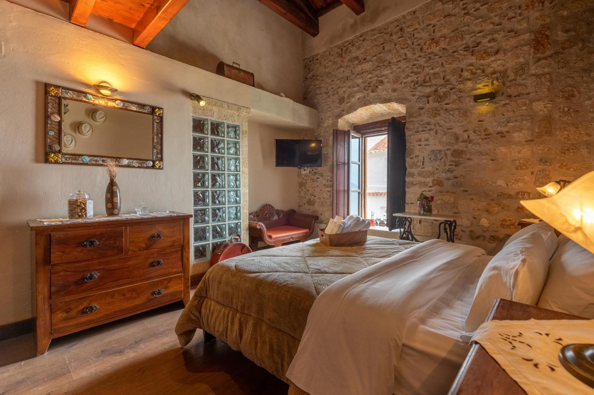 Guesthouse Kellia Monemvasía الغرفة الصورة